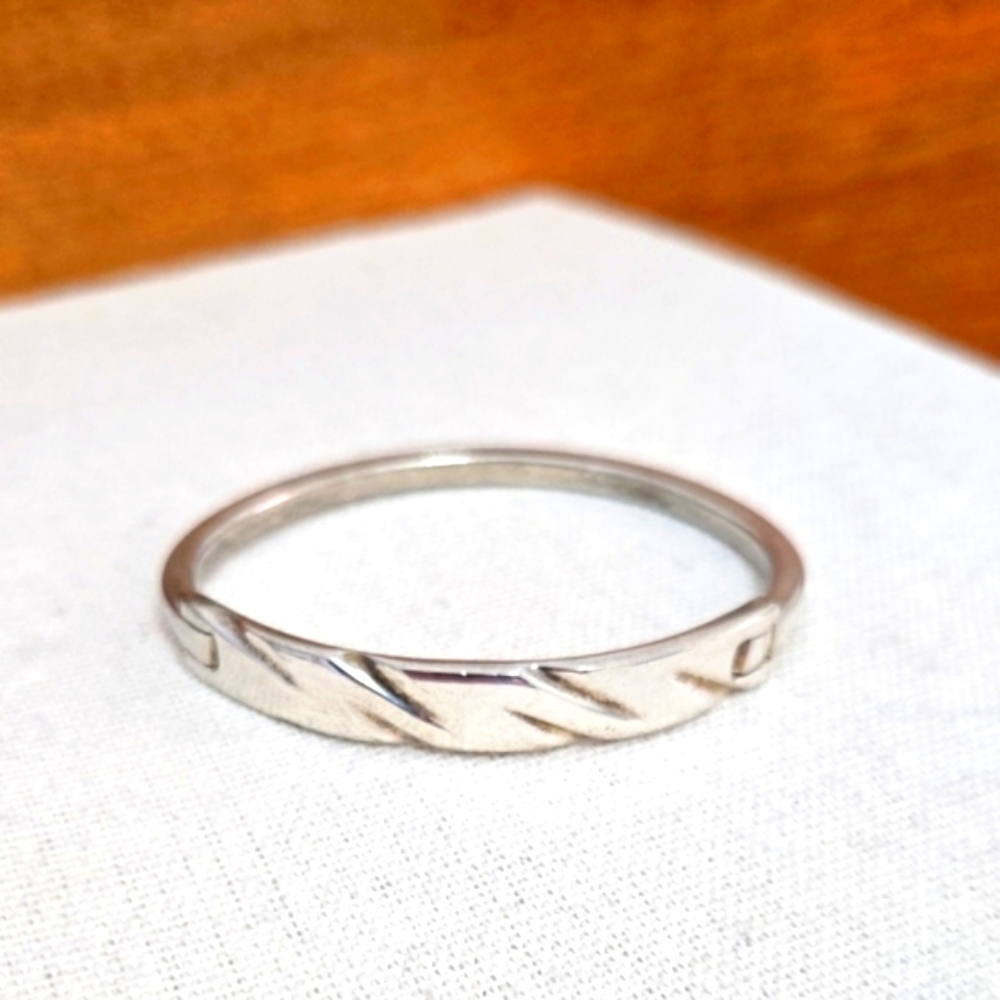 Alpaca Silver Mexico Hinged Bracelet Child Size